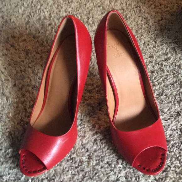 🆕 Red Peep toe Pumps - Picture 2 of 7